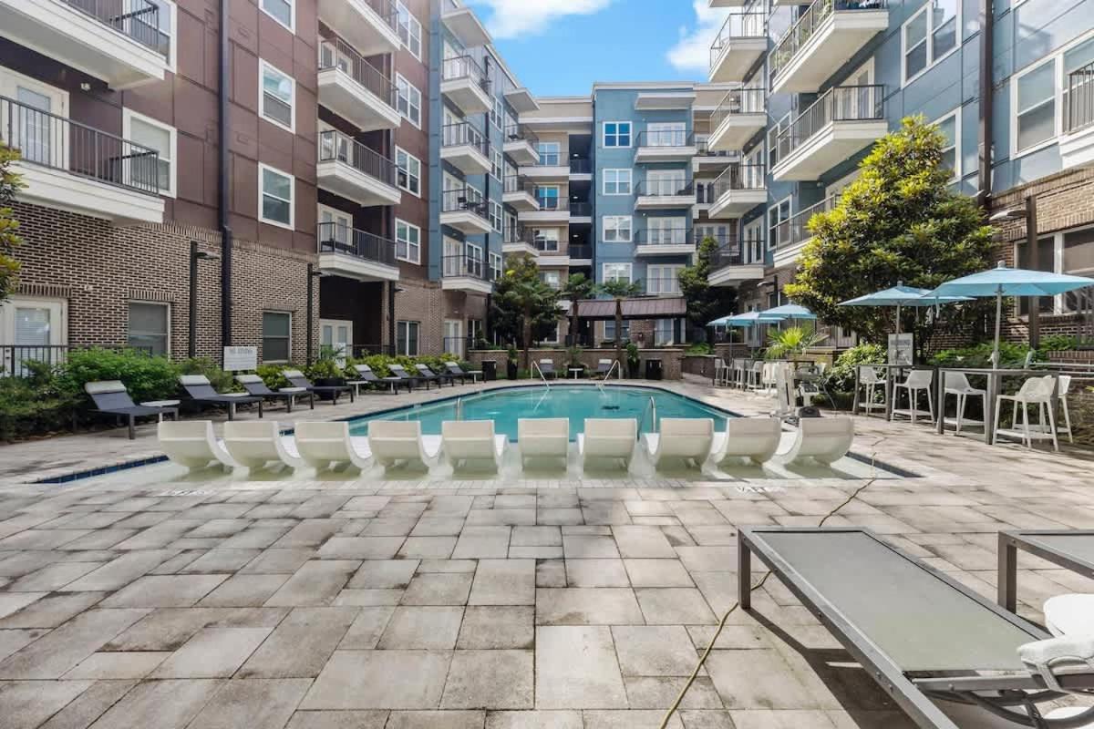 Apartment Unique 1bd - 5 Min Dt, Gym, Parking, W-d - Sleeps 6 *