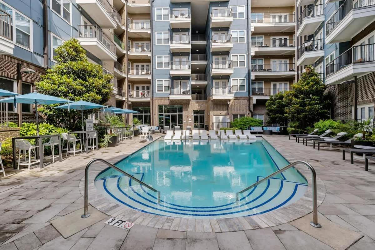 Unique 1bd - 5 Min Dt, Gym, Parking, W-d - Sleeps 6 Apartment *